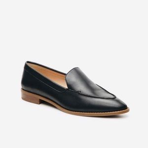 (SOLD) NEW! Essex Lane Black Leather Loafers 7.5